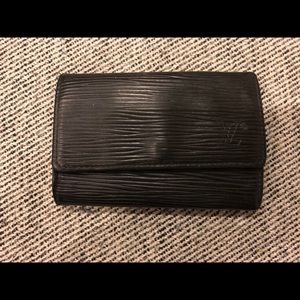 ❌SOLD❌ Louis Vuitton Epi 6 Key Wallet